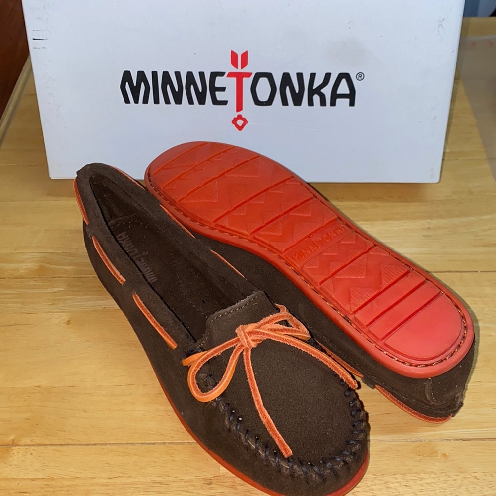 AUTH NIB MINNETONKA SUEDE MOCCASINS MULTI COLOR 328x KILTY